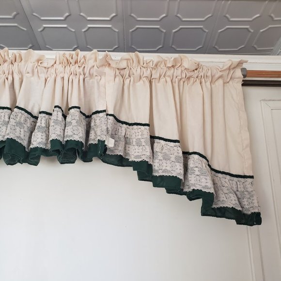SOLD JC Penney Priscilla Swag 84W x 25L Valance Rod Pocket Cream Green Ruffle - Picture 9 of 14